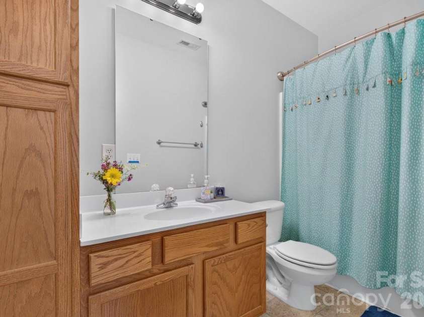 1308 Rising Oak Drive, Charlotte, NC 28206.  MLS# CAR4413620, YatesRealty ID 45886. 