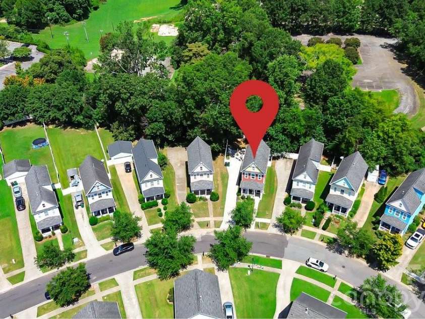1308 Rising Oak Drive, Charlotte, NC 28206.  MLS# CAR4413620, YatesRealty ID 45886. 
