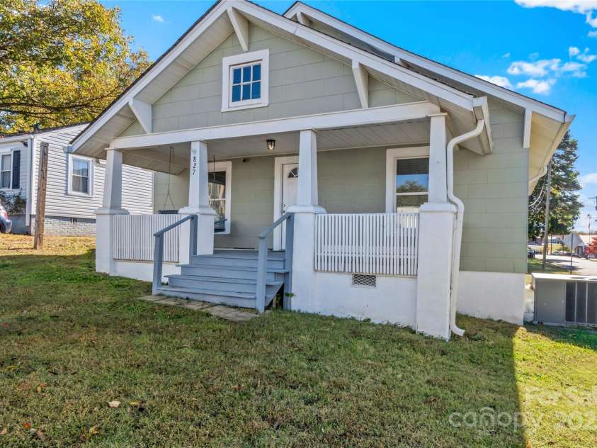 827 Ford Street, Lexington, NC 27292.  MLS# CAR4318164, YatesRealty ID 45887. 
