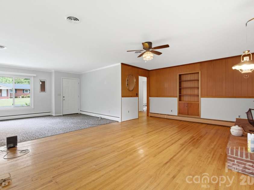 406 Town Street, Landis, NC 28088.  MLS# CAR4413527, YatesRealty ID 45888. 