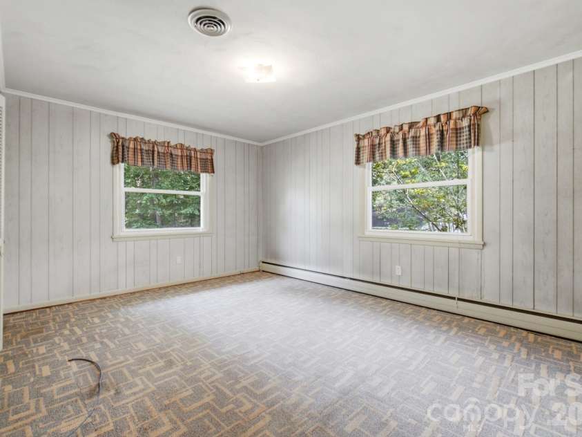 406 Town Street, Landis, NC 28088.  MLS# CAR4413527, YatesRealty ID 45888. 