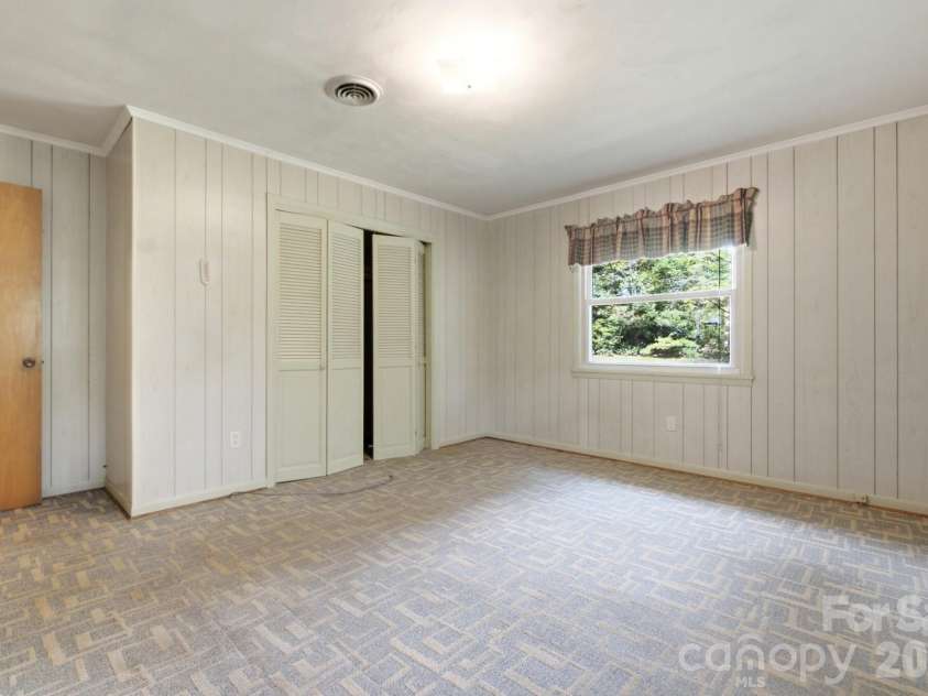 406 Town Street, Landis, NC 28088.  MLS# CAR4413527, YatesRealty ID 45888. 
