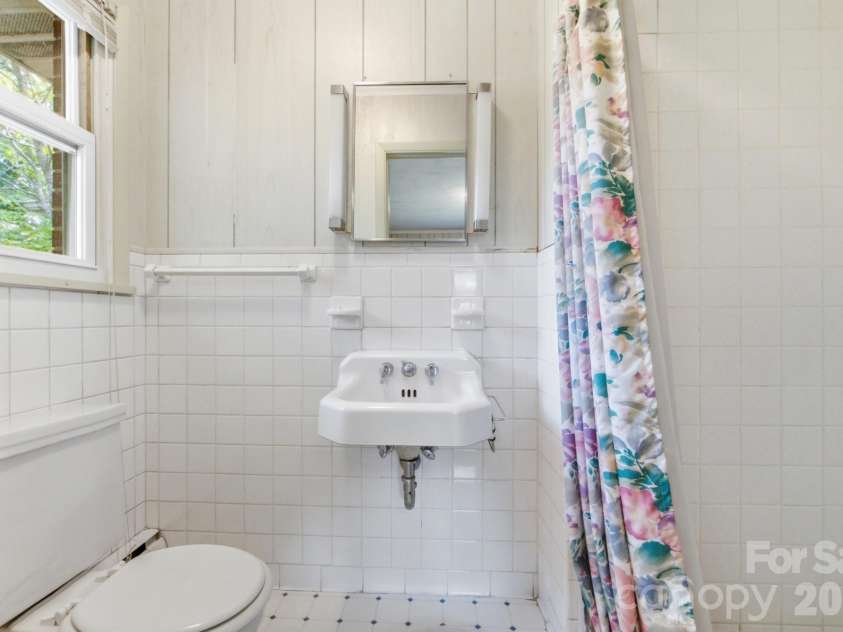 406 Town Street, Landis, NC 28088.  MLS# CAR4413527, YatesRealty ID 45888. 