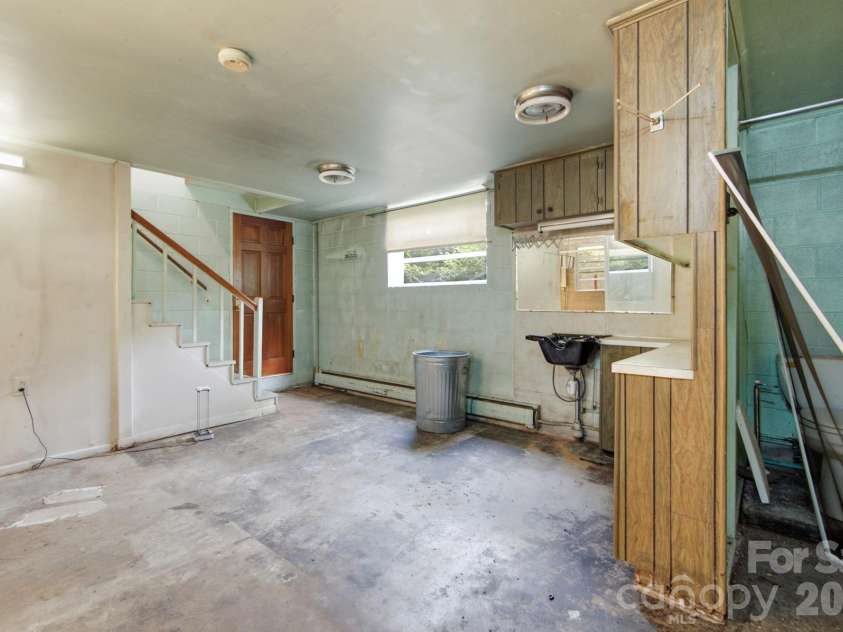 406 Town Street, Landis, NC 28088.  MLS# CAR4413527, YatesRealty ID 45888. 