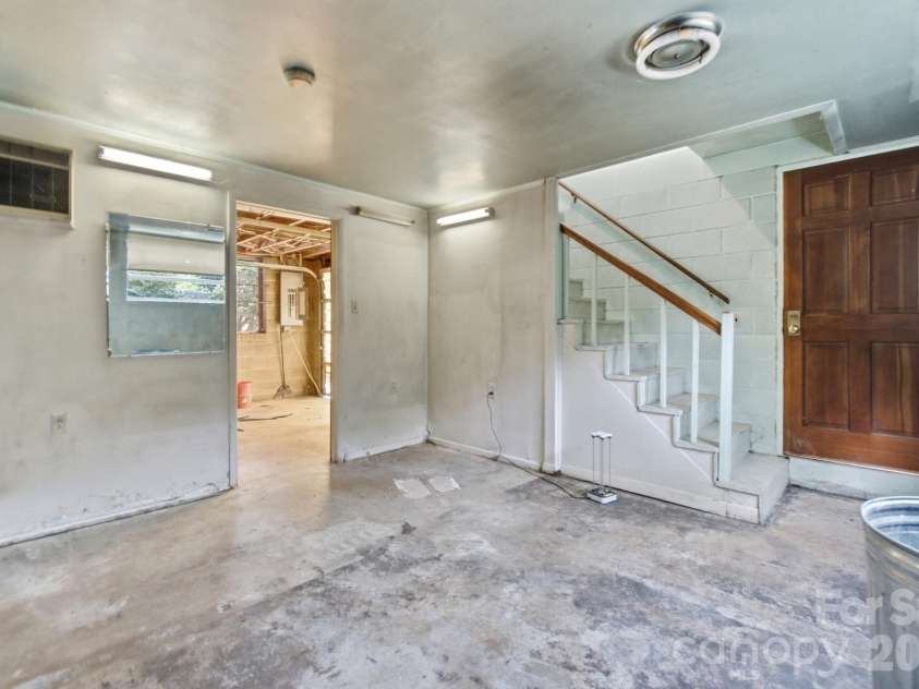 406 Town Street, Landis, NC 28088.  MLS# CAR4413527, YatesRealty ID 45888. 