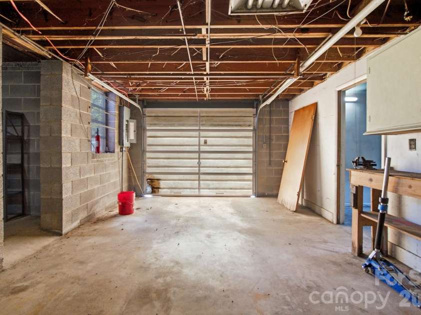 406 Town Street, Landis, NC 28088.  MLS# CAR4413527, YatesRealty ID 45888. 