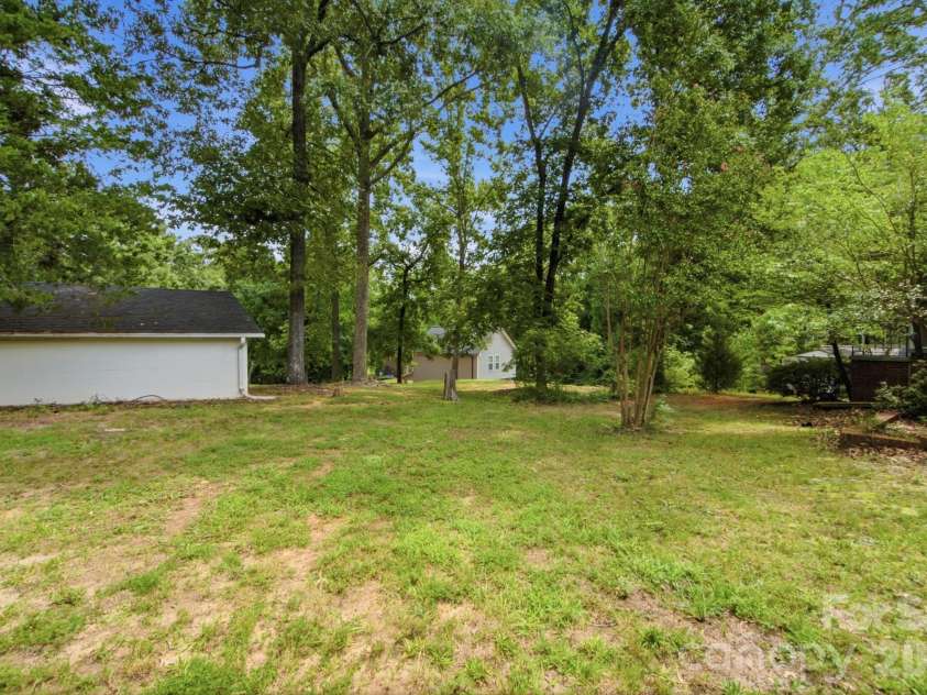 406 Town Street, Landis, NC 28088.  MLS# CAR4413527, YatesRealty ID 45888. 