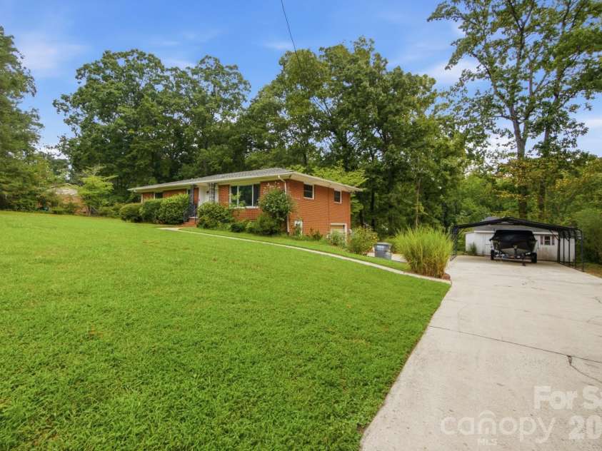 406 Town Street, Landis, NC 28088.  MLS# CAR4413527, YatesRealty ID 45888. 