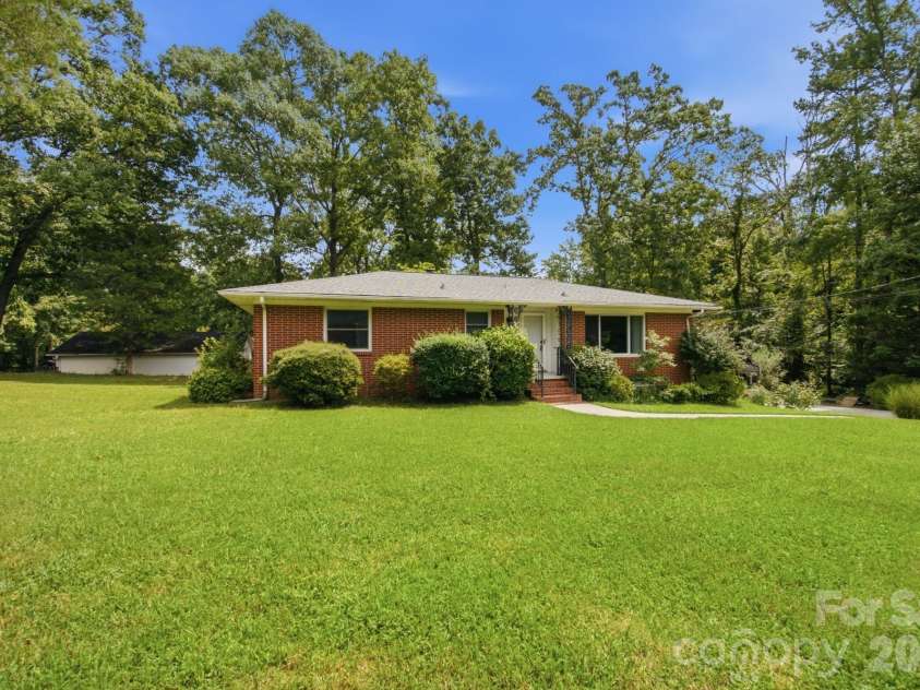 406 Town Street, Landis, NC 28088.  MLS# CAR4413527, YatesRealty ID 45888. 