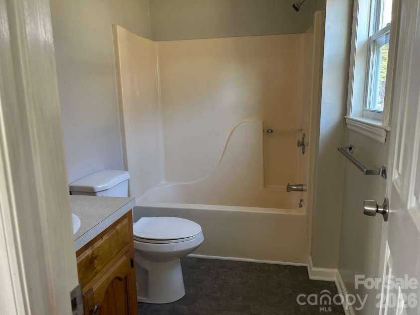 564 Shiloh Road, York, SC 29745.  MLS# CAR4326166, YatesRealty ID 4589. 
