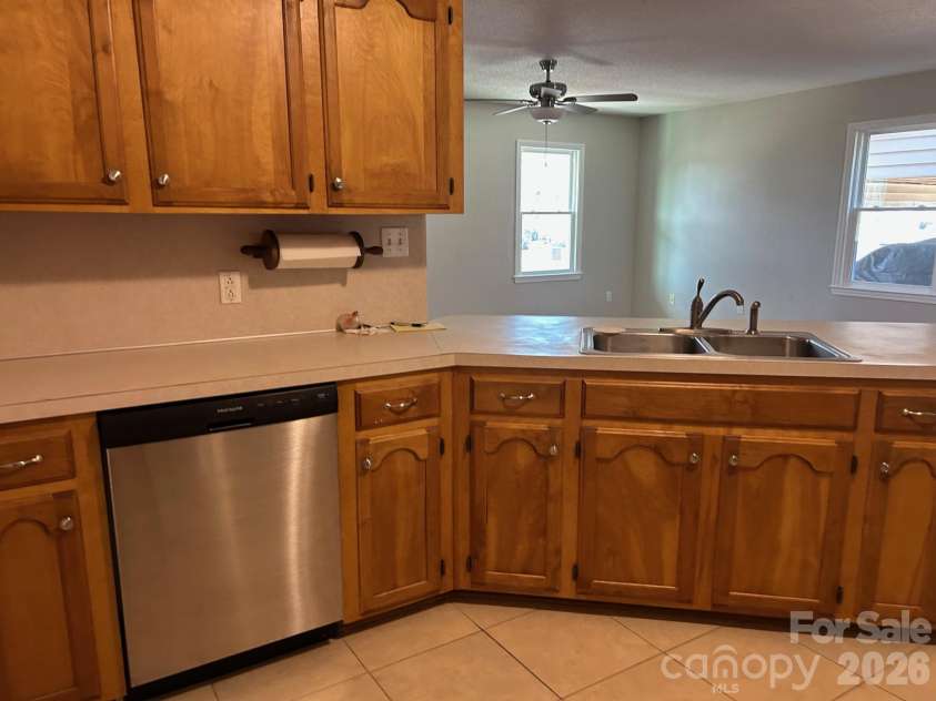 564 Shiloh Road, York, SC 29745.  MLS# CAR4326166, YatesRealty ID 4589. 