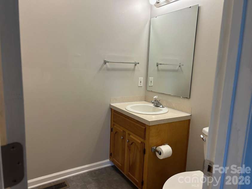 564 Shiloh Road, York, SC 29745.  MLS# CAR4326166, YatesRealty ID 4589. 