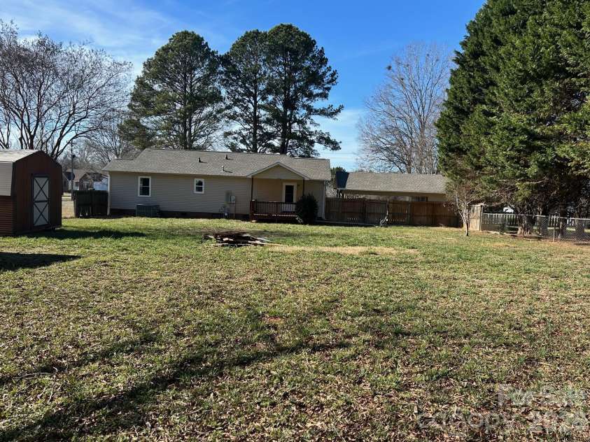 564 Shiloh Road, York, SC 29745.  MLS# CAR4326166, YatesRealty ID 4589. 