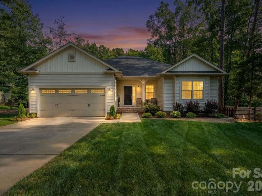 157 Wylie Trail, Statesville, NC 28677.  MLS# CAR4412962, YatesRealty ID 45893. Night View