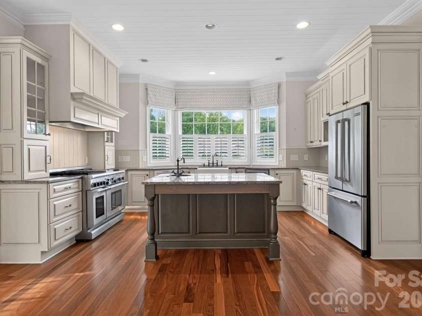 745 Saint Andrews Road, Statesville, NC 28625.  MLS# CAR4412530, YatesRealty ID 45895. Kitchen