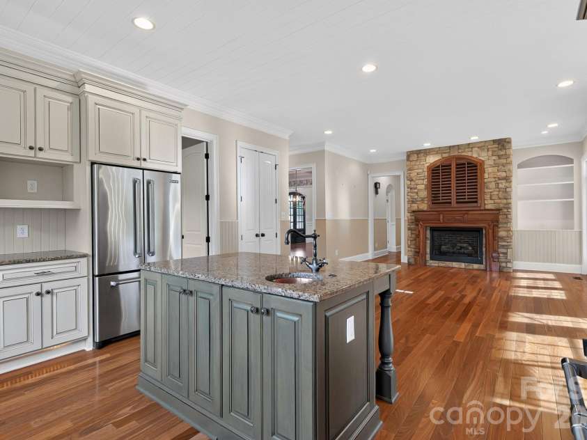 745 Saint Andrews Road, Statesville, NC 28625.  MLS# CAR4412530, YatesRealty ID 45895. Kitchen