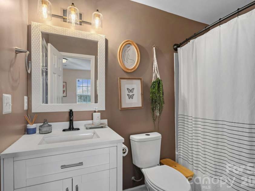 127 Elba Drive, Mooresville, NC 28115.  MLS# CAR4412801, YatesRealty ID 45897. 