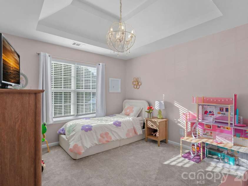 127 Elba Drive, Mooresville, NC 28115.  MLS# CAR4412801, YatesRealty ID 45897. 