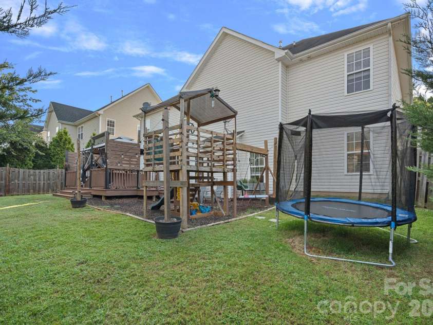 127 Elba Drive, Mooresville, NC 28115.  MLS# CAR4412801, YatesRealty ID 45897. 