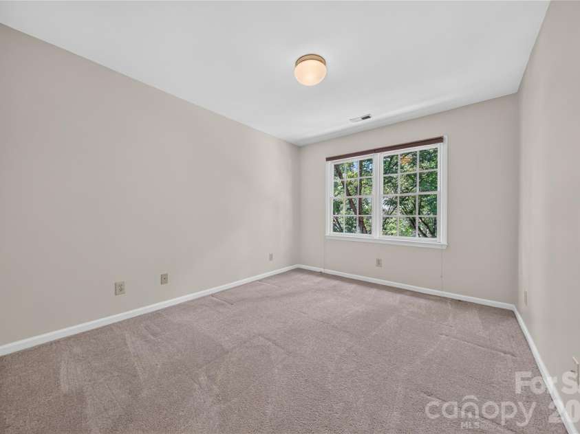 10552 Providence Arbours Drive, Charlotte, NC 28270.  MLS# CAR4412514, YatesRealty ID 45898. 