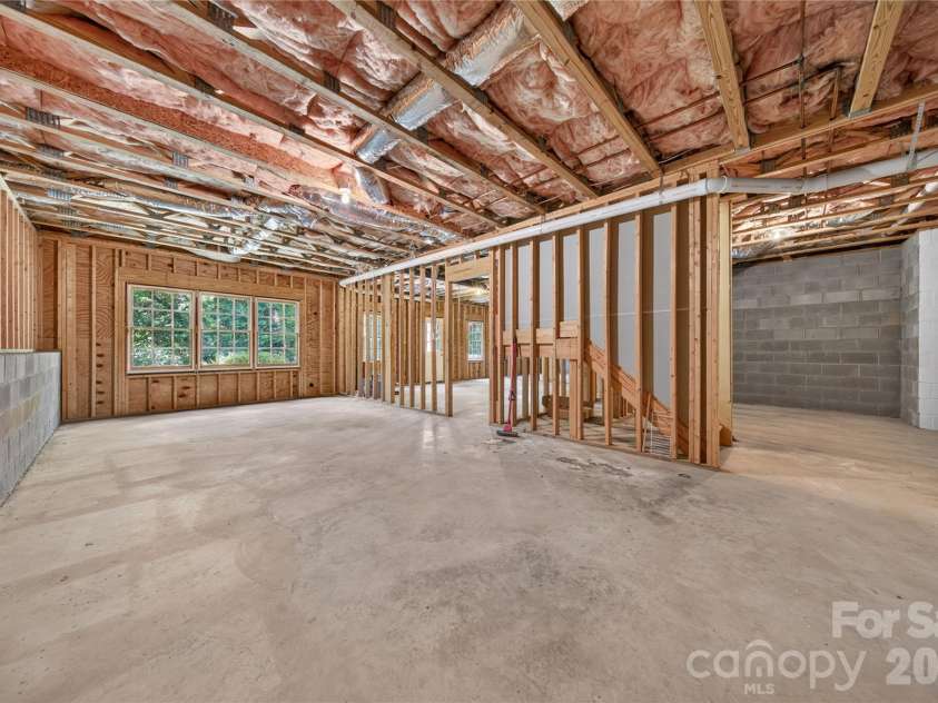 10552 Providence Arbours Drive, Charlotte, NC 28270.  MLS# CAR4412514, YatesRealty ID 45898. 