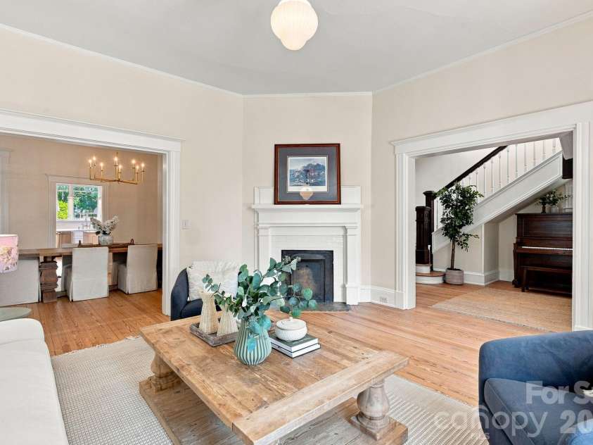 559 Main Street, Davidson, NC 28036.  MLS# CAR4412732, YatesRealty ID 45899. 