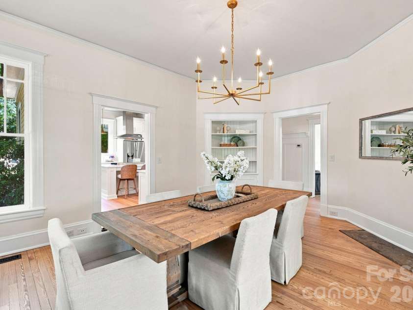 559 Main Street, Davidson, NC 28036.  MLS# CAR4412732, YatesRealty ID 45899. 