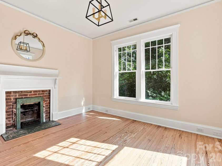559 Main Street, Davidson, NC 28036.  MLS# CAR4412732, YatesRealty ID 45899. Secondary Bedroom