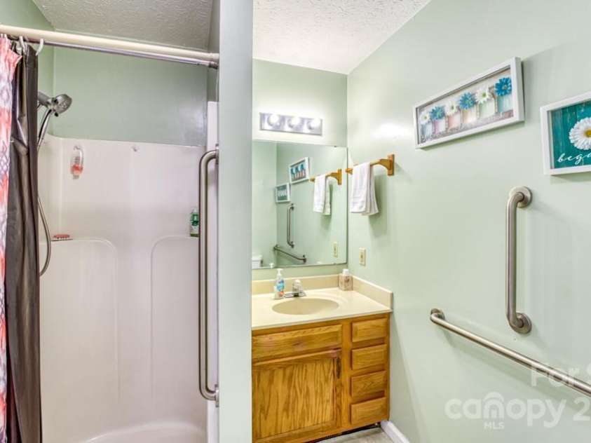 66 Fox Branch Road, Fairview, NC 28730.  MLS# CAR4103301, YatesRealty ID 459. 