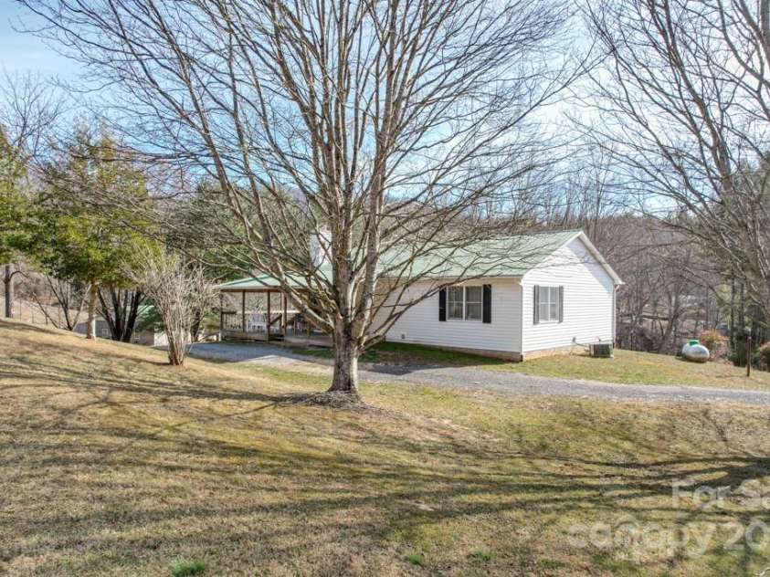 66 Fox Branch Road, Fairview, NC 28730.  MLS# CAR4103301, YatesRealty ID 459. 