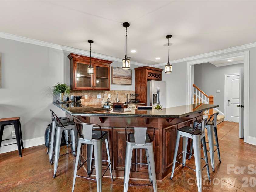 7275 Flowes Store Road, Concord, NC 28025.  MLS# CAR4412208, YatesRealty ID 45900. Breakfast bar