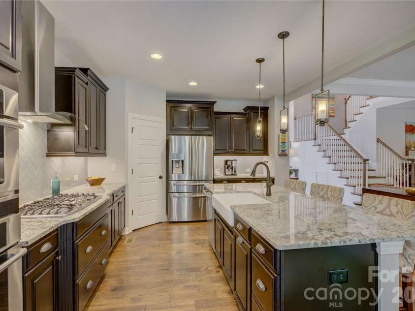 17615 Caddy Court, Charlotte, NC 28278.  MLS# CAR4412458, YatesRealty ID 45901. 