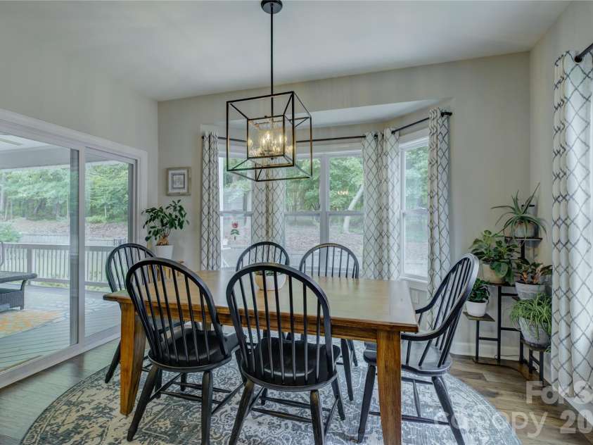 17615 Caddy Court, Charlotte, NC 28278.  MLS# CAR4412458, YatesRealty ID 45901. 