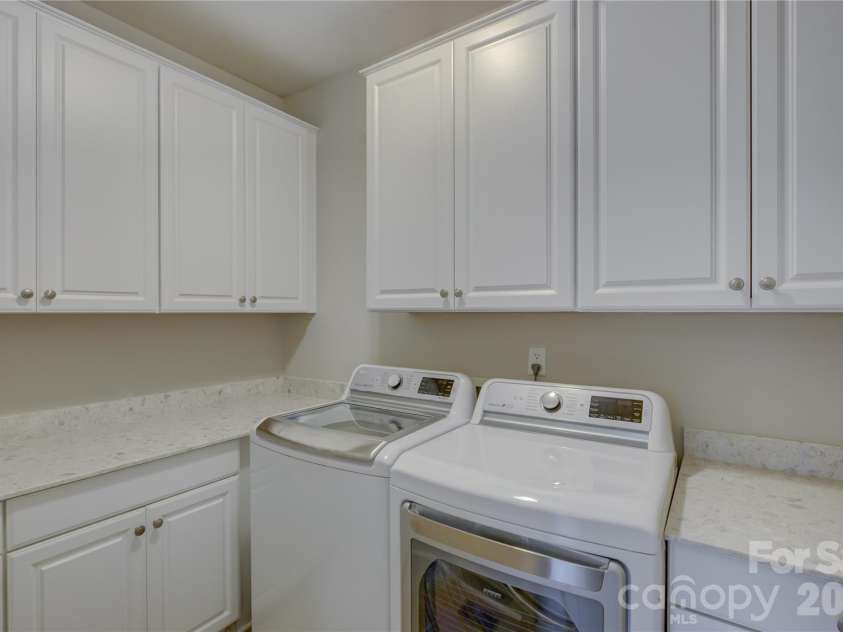 17615 Caddy Court, Charlotte, NC 28278.  MLS# CAR4412458, YatesRealty ID 45901. 