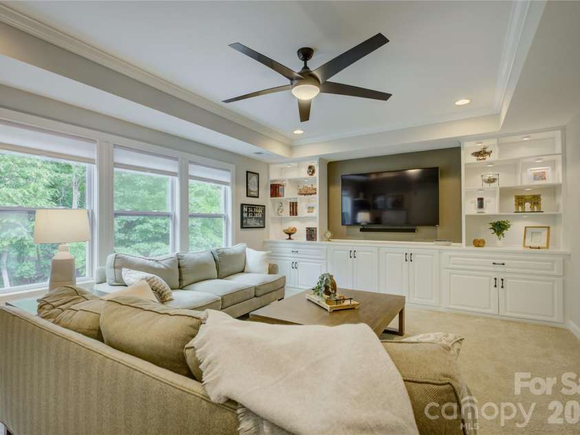 17615 Caddy Court, Charlotte, NC 28278.  MLS# CAR4412458, YatesRealty ID 45901. 