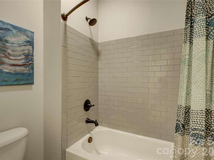 17615 Caddy Court, Charlotte, NC 28278.  MLS# CAR4412458, YatesRealty ID 45901. 