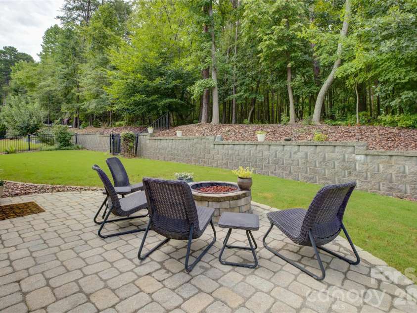 17615 Caddy Court, Charlotte, NC 28278.  MLS# CAR4412458, YatesRealty ID 45901. 