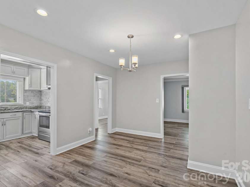 2561 Lumina Avenue, Charlotte, NC 28208.  MLS# CAR4412298, YatesRealty ID 45902. Dining Room