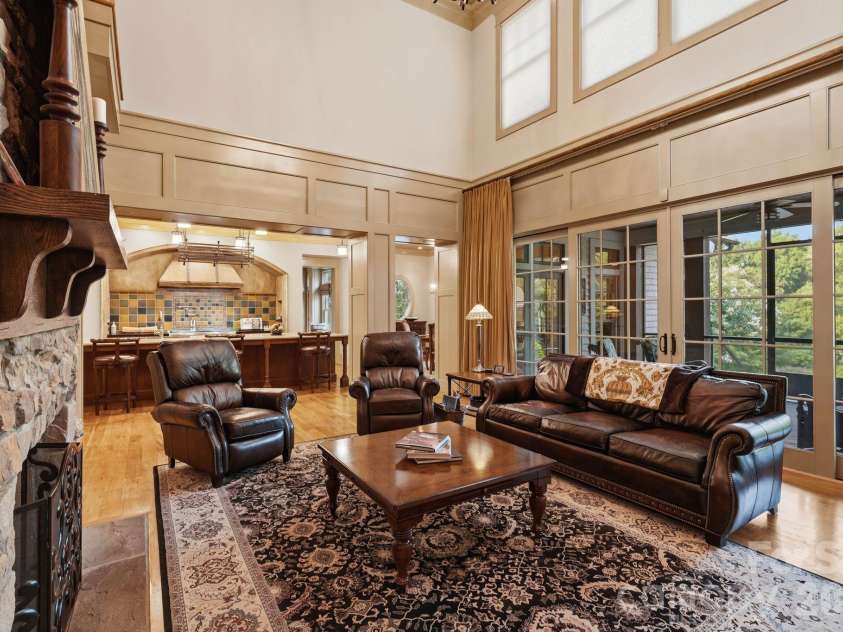 10220 Wildlife Road, Charlotte, NC 28278.  MLS# CAR4411726, YatesRealty ID 45905. 