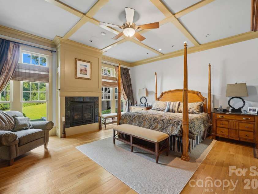 10220 Wildlife Road, Charlotte, NC 28278.  MLS# CAR4411726, YatesRealty ID 45905. 