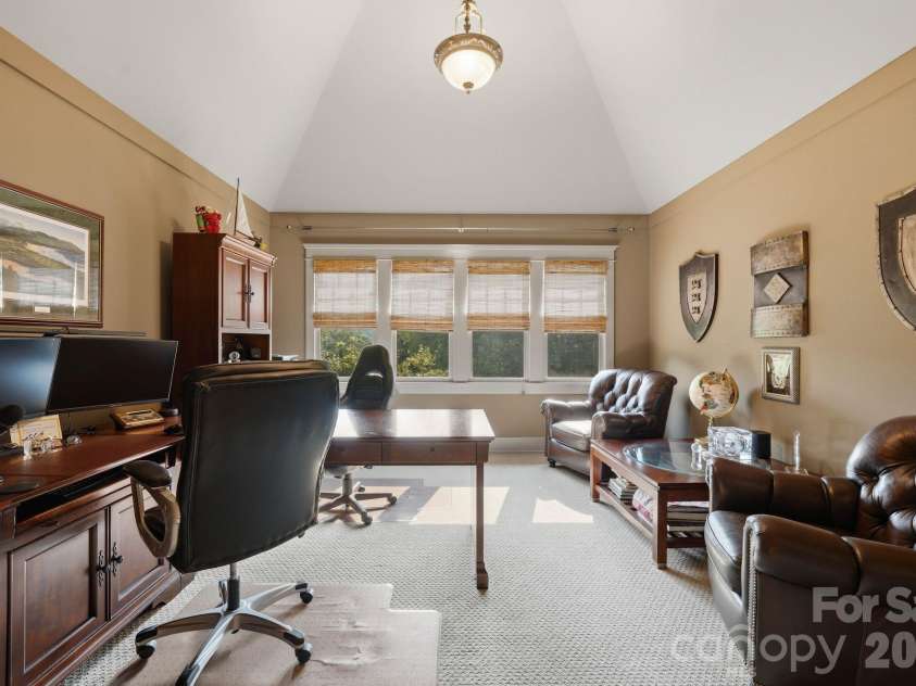 10220 Wildlife Road, Charlotte, NC 28278.  MLS# CAR4411726, YatesRealty ID 45905. 