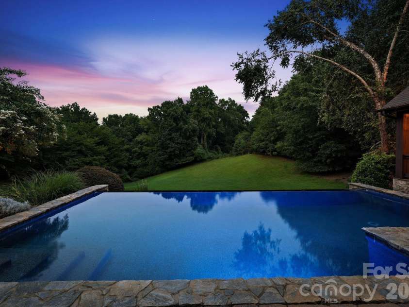 10220 Wildlife Road, Charlotte, NC 28278.  MLS# CAR4411726, YatesRealty ID 45905. 