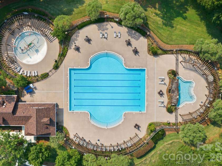 10220 Wildlife Road, Charlotte, NC 28278.  MLS# CAR4411726, YatesRealty ID 45905. 