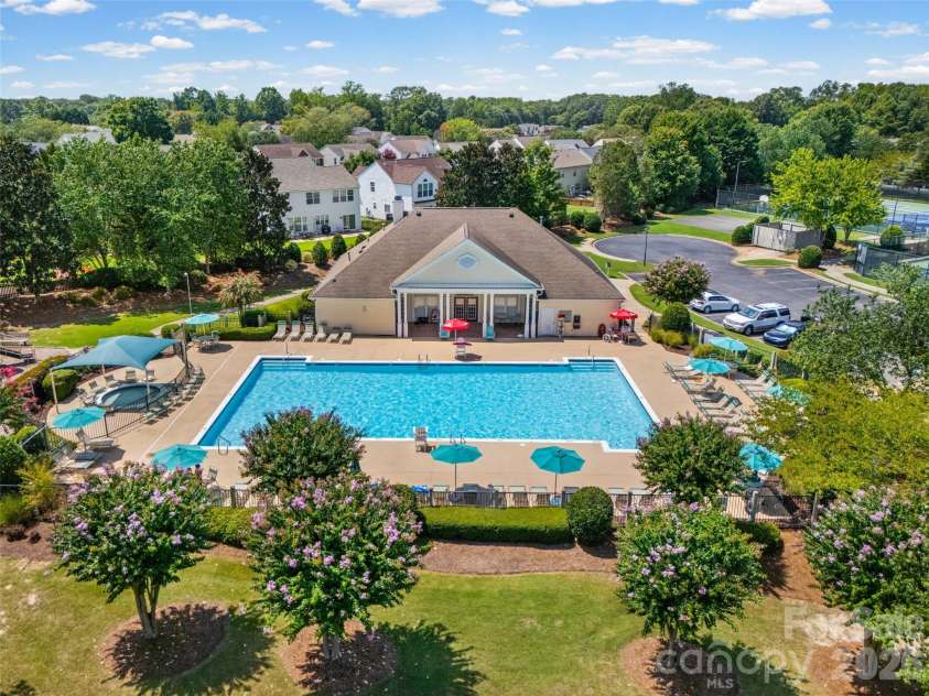 2139 Kaybird Lane, Charlotte, NC 28270.  MLS# CAR4411622, YatesRealty ID 45906. Community Pool