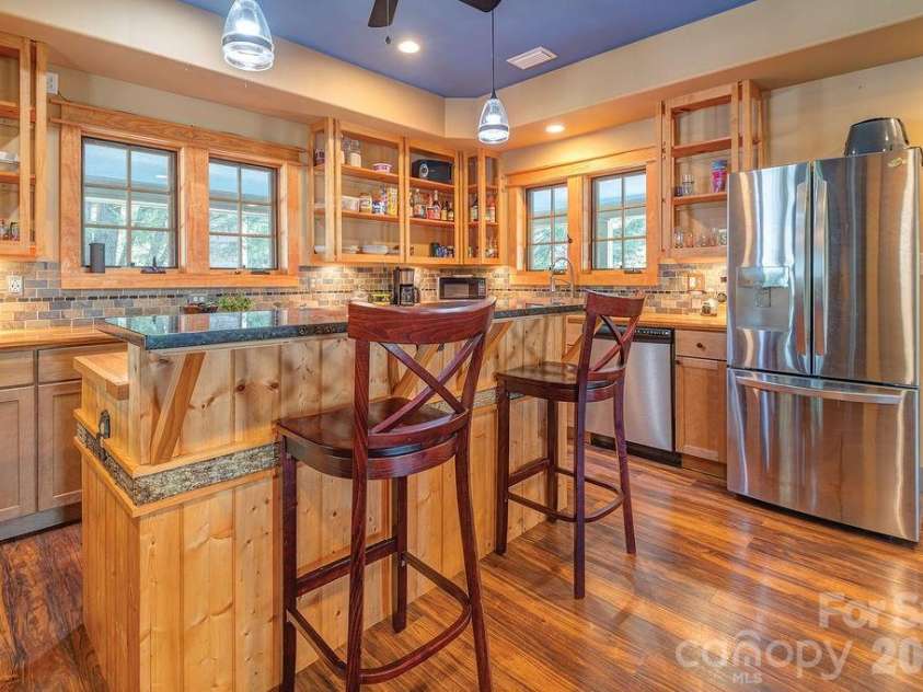 78 Flint Street, Asheville, NC 28801.  MLS# CAR4411908, YatesRealty ID 45907. 
