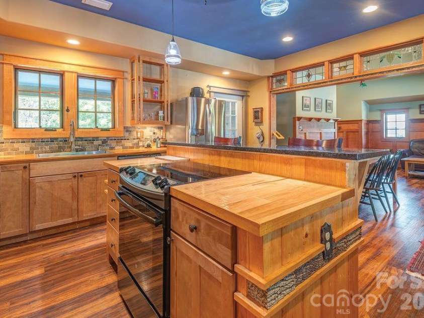 78 Flint Street, Asheville, NC 28801.  MLS# CAR4411908, YatesRealty ID 45907. 