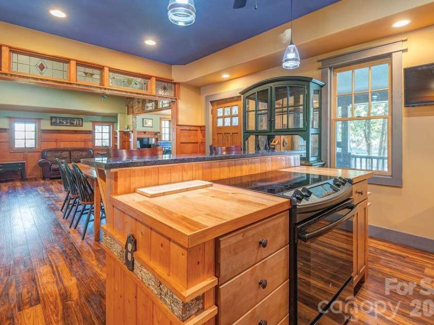 78 Flint Street, Asheville, NC 28801.  MLS# CAR4411908, YatesRealty ID 45907. 
