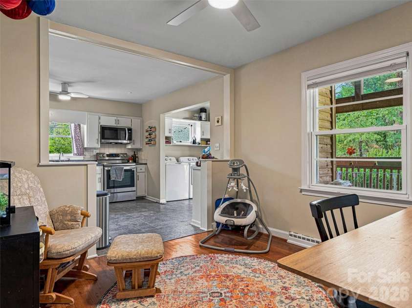 15 Lynnstone Court, Asheville, NC 28805.  MLS# CAR4411606, YatesRealty ID 45908. 