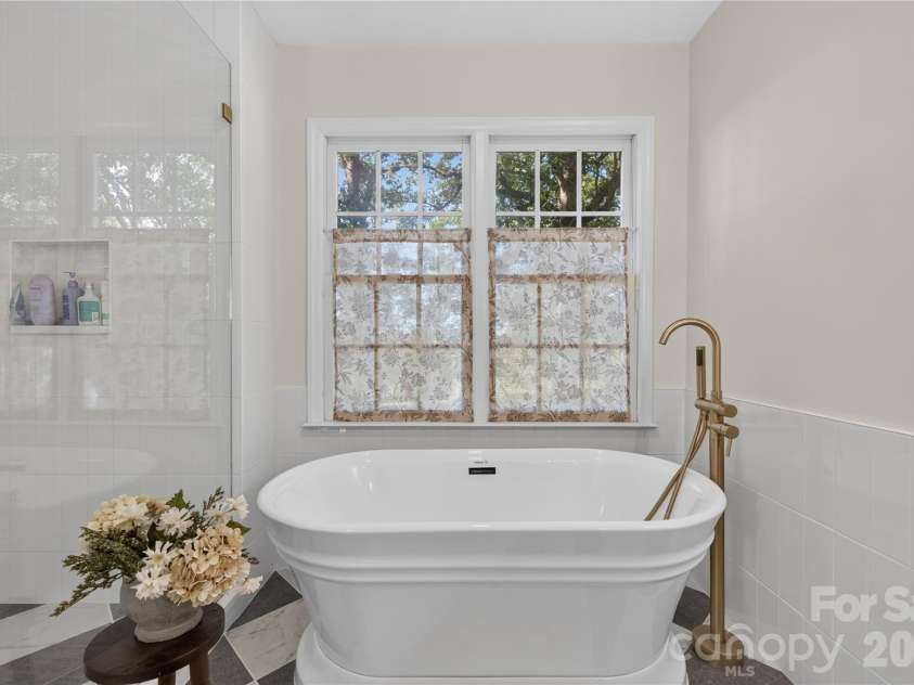 2721 Tara Drive, Monroe, NC 28112.  MLS# CAR4411487, YatesRealty ID 45909. 