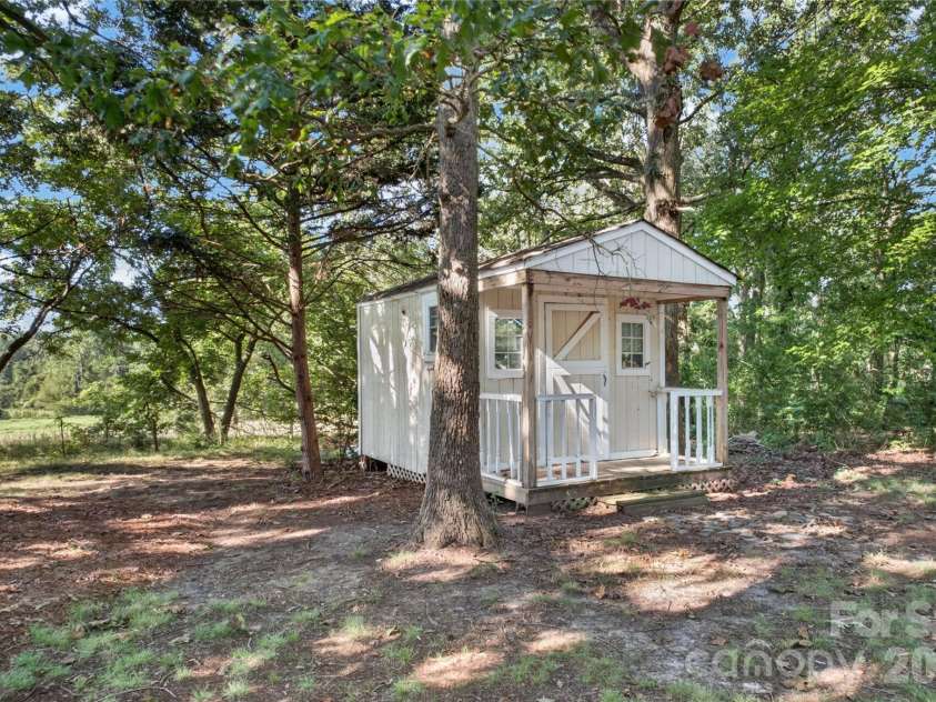 2721 Tara Drive, Monroe, NC 28112.  MLS# CAR4411487, YatesRealty ID 45909. 